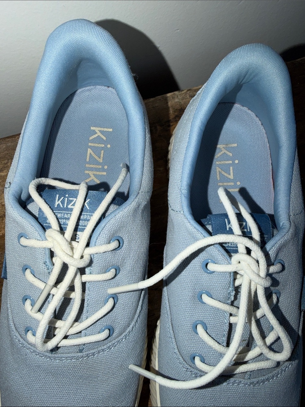 Kizik Madison Light Blue Canvas Sneakers with White Soles Size 8.5 - Picture 6 of 7